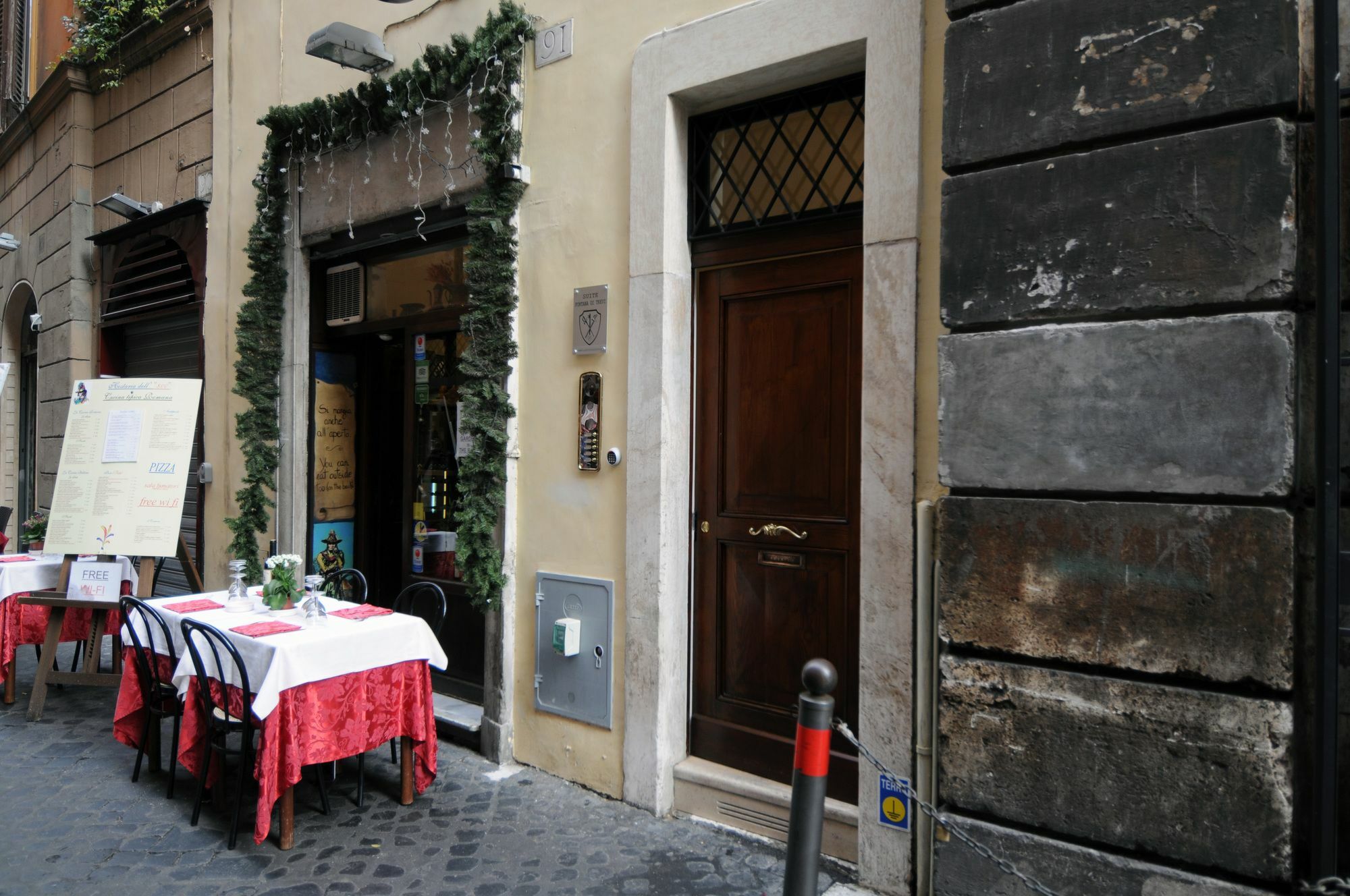 Suite Fontana Di Trevi Ρώμη Εξωτερικό φωτογραφία